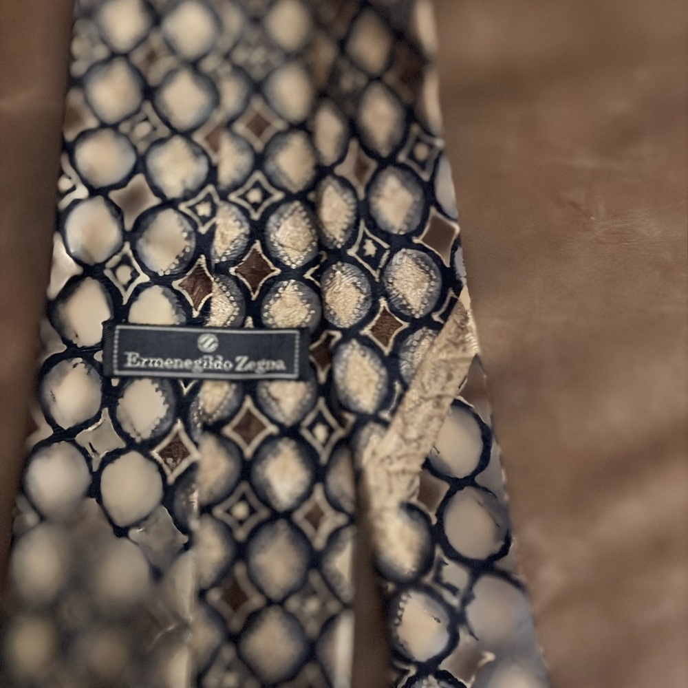 Ermenegildo Zegna Navy and Beige Geometric Tie